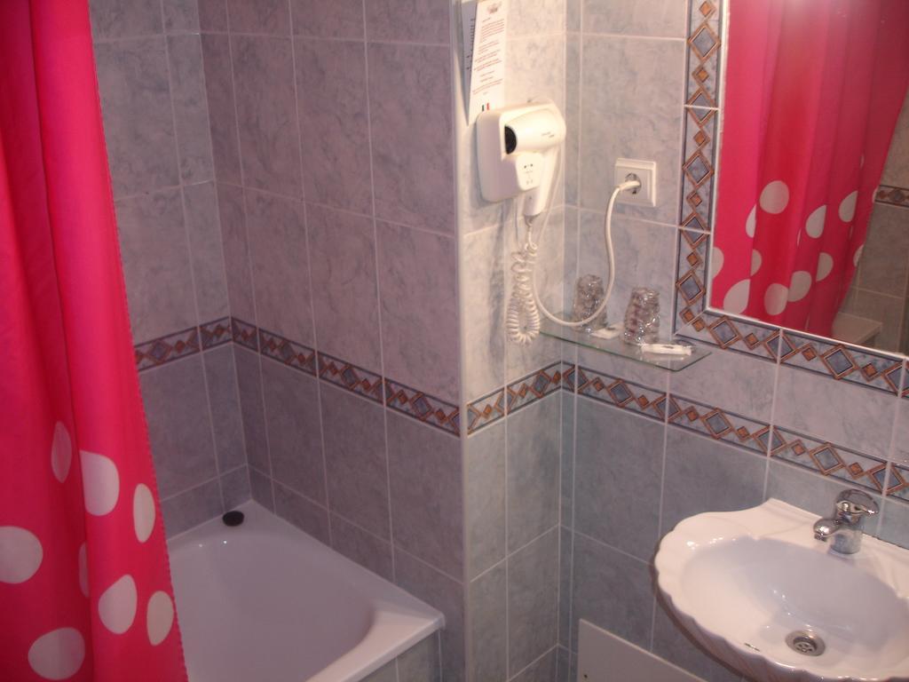 Pensao Residencial Roma Hotel Lisbon Bilik gambar